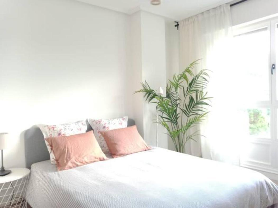 Con Suite, Zona De Trabajo Y Yoga Wifi Y Garaje * Castro Urdiales